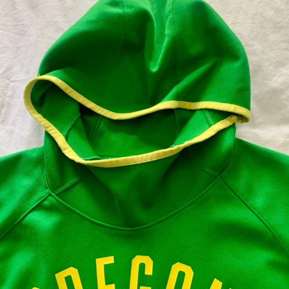 Oregon Ducks Nike Dri-Fit Hoodie Pullover Sweatshirt Green Yellow
DD6259-377 - Picture 5 of 10
